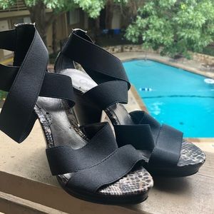 Carlos Santana black elastic wedge heels
